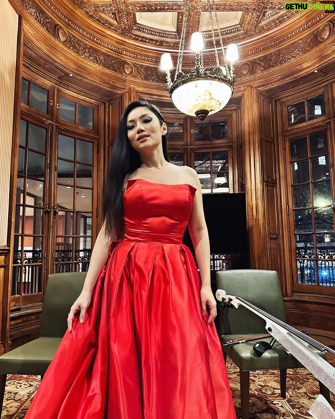 Tina Guo Instagram - Home from NYC and back in the studio! Recording 6 cues today for a new feature film 🎞️ scored by the awesome @daviddavedavis David Fleming 🎵 Huntington Beach CA - Surf City USA