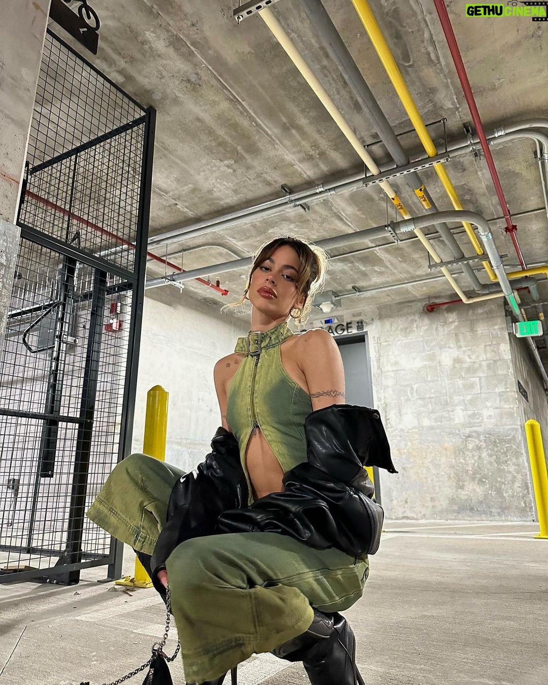 Tini Stoessel Instagram - MAÑANA NOS VEMOS @latinbillboards 🩷🩷🩷🩷🩷🩷🩷🩷🩷🩷 Miami, Florida