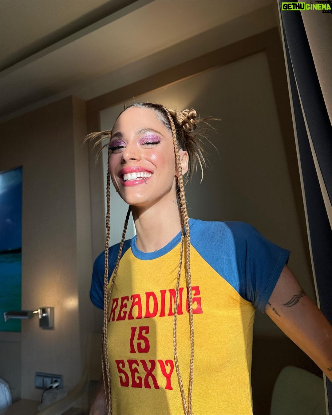 Tini Stoessel Instagram - YA CASI NOS VEMOS MURCIA💖💖 Murcia, España