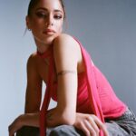 Tini Stoessel Instagram - @pullandbear lo nuevo💘💘💘💘 A MOOOOO💞💞💞💞 #pullandbearcommunity