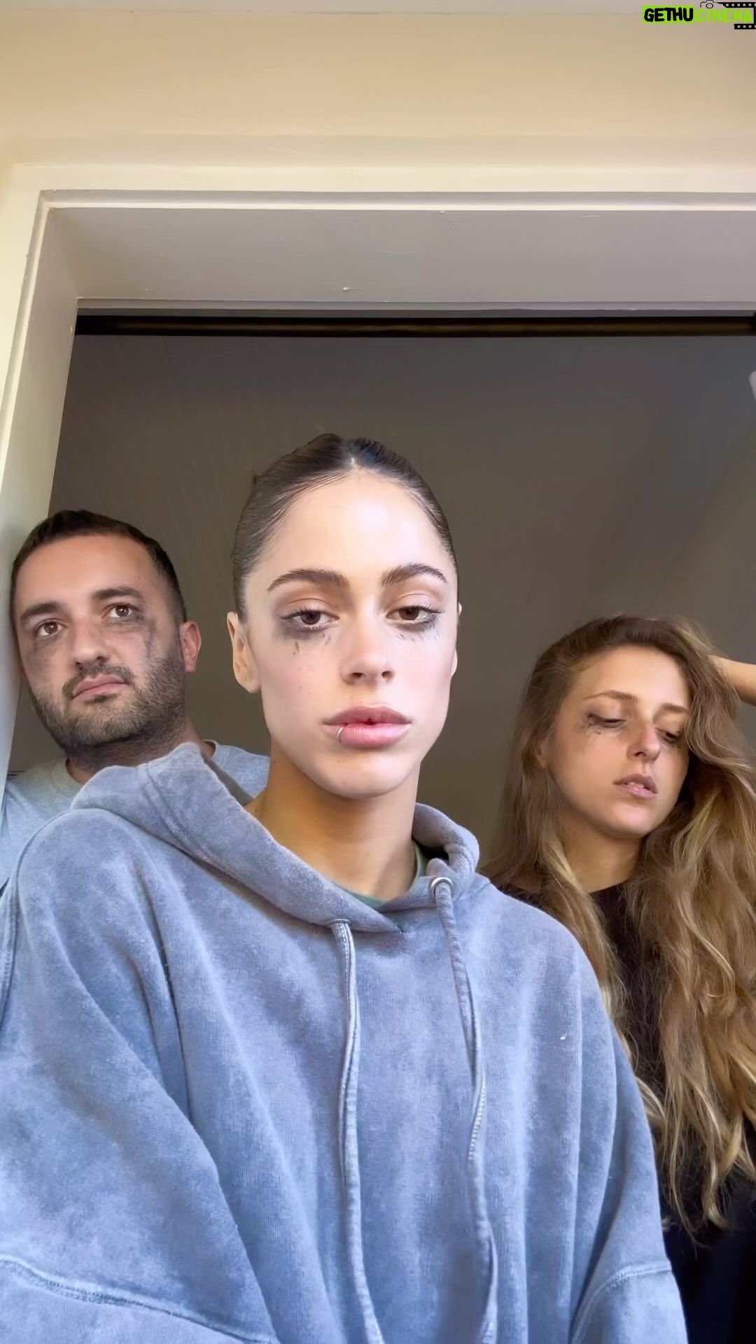 Tini Stoessel Instagram - ajajajjsjajajajajaj es q me sigo riendo lxs amo @lucaslert @elianegallero gracias por todo el amor q le están dando a cupido🏹💘 #CupidoChallenge 🏹🏹🏹🏹🏹🏹🏹 Miami, Florida