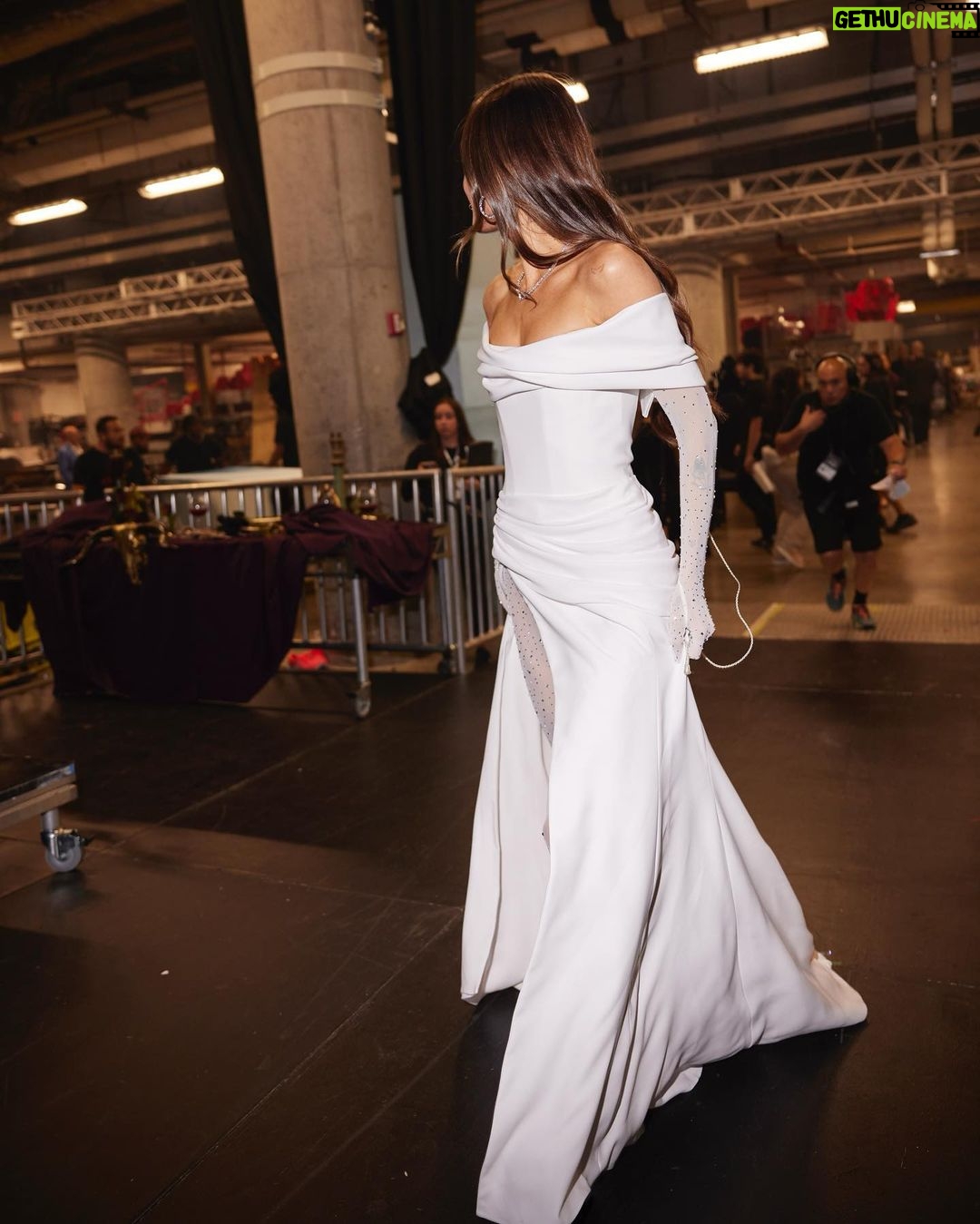 Tini Stoessel - 1.9 Million Likes - š¤