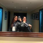 Tini Stoessel Instagram - ni las palabras, ni las fotos, ni los vídeos son suficientes para poder describir lo q significó este año para mi… solo agradecerle a dios, porq cuando pensé q no iba a poder salir de momentos de mucha tristeza, pude, y como les dije, todo eso me termino haciendo más fuerte. no solo eso si no q me acercó aún más a las personas q amo, nos unimos más y más. gracias, gracias por estar a mi lado, por tanto amor en momentos q quizás ni siquiera se imaginaban q estaban sacándome una sonrisa. gracias a la gente, por la incondicionalidad, por hacer q cada show sea único e inolvidable, por estar, por cada carta, por cada gesto. lxs amo tanto. 1. recién llegábamos a misiones para filmar fantasi🦋 2. cumpliendo el sueño más increíble d mi vida. 3. minita hemosa, sabes todo lo q te amo y lo agradecida q estoy d q estés cerca mío. 4. vivir un milagro tan de cerca y seguir teniendo a la persona q tanto amo a mi lado no tiene precio. 5. mamá, guerrera, justiciera, incondicional, te amo desde lo más profundo. 6. martita, esa amiga sabia q llegó a mi vida y ojalá sea para siempre❤️ 7. ya no sabía q foto elegir porq todas son especiales rodri🥹 t amooooooo 8. ARGENTINA CAMPEÓN🇦🇷🤍 9. la hermana q me dio la vida. te amo carola. 10. y con ustedes…no tengo palabras realmente. GRACIAS, gracias por todo. por cada momento q me hicieron vivir, con ustedes crezco y aprendo todos los días. han pasado tantos años y tantas cosas, ojalá el año q viene nos encuentre con toda la música q tengo preparada y q tanto nos une❤️ lxs amo.