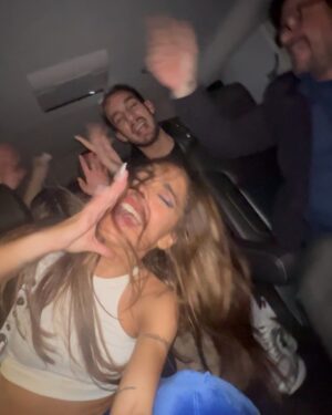 Tini Stoessel Instagram - voy a ir subiendo algunas fotos y vídeos de momentos especiales con personas q amo mucho y me acompañaron durante este año❤️
1. salimos a cenar con amigxs, nos divertimos demasiado y al q me sacó la foto lo amo
2. ASÍ SE CANTA LA TRIPLEEEEEEEEE
3. en gira con estas personas q siempre están y es una bendición tenerlas a mi lado💗
4. ellas, mis hermanas del alma, con las q comparto todo. ya saben todo. gracias por existir.
5. de nuevo viajando con luqui q siempre termina sacándome sonrisas porq no se imaginan lo gracioso q es
6. un poco más de la triple y este set q lo amé
7. rodri acompañándome en uno de los shows d la gira
8. mis reinas, sea en una salida, o tomando té hasta q no se q hora, teniendo charlas eternas, siempre ahí. las amo 
9. ensayando (amo el proceso de aprendizaje, aunque a veces tarde más en aprender, nani termina sacando lo mejor d mi) 
10. papá con mis extensiones volviendo de un show, y si, no puede no hacernos reir jajajsjsjsjsjs te amo viejo con mi vida. 

este es uno de los primeros carretes, hay algunas fotos o vídeos q no tengo registrados pero quedarán para siempre en mi corazón.
q bendición mas grande tener personas a mi lado q amo y me aman, q me cuidan y q cuido. 
gracias❤️
