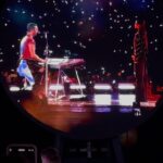 Tini Stoessel Instagram - las palabras no son suficientes para poder describir lo q sentí estos dos dias… un sueño inimaginable q se hizo realidad. gracias @coldplay por haberme invitado a vivir estos shows tan memorables, increíbles e inspiradores. fue la experiencia más hermosa de mi vida. agradecida por el amor q nos brindaron, para siempre en mi corazón❤️🙏🏻 Estadio Monumental