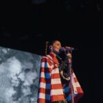 Tini Stoessel Instagram – ÚLTIMO SHOW🥹🩷
gracias Los Angeles por recibirnos d esta manera.
gracias a todxs por el amor, por cada show q vivimos con esta gira.
todo este tiempo va a quedar en mi corazón para siempre💘💘💘
lxs voy a extrañar mucho🥹
siempre q se cierra una etapa, se abre una nueva, y estoy muy emocionada por compartirla con ustedes.
gracias por formar parte d mi vida, lxs amo🩷 Los Angeles, California