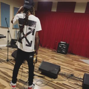 Tizzo Instagram - À Demain 🌪 #PLP