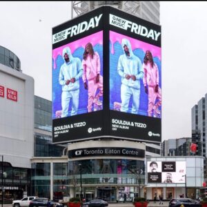 Tizzo Instagram - Merci @spotifycanada pour le Billboard New Music Friday Canada au Centre Eaton 
@caniculerecords @disques7iemeciel @bosslabd @mikemassa_photography