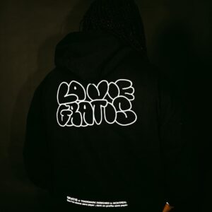Tizzo Instagram - GRATIS 
GRATIS est disponible!
Quantités limitées et disponible seulement une semaine!

5 modèles exclusifs sortent!

Disponible en précommande sur le site de @centrall.ca et dans toutes leurs succursales. Les pré-commandes en magasins auront une surprise avec leurs commande.

GIVEAWAY
Pour la sortie nous tirons 5 morceaux (un de chaque dans ta taille)

Tag 2 amis et share le post pour participer.

Tirage ce Jeudi

Design: @oodvng et @shreezfbv 
📸 @ssam_lord @rblmanrs.ssam 

#gratis #projetmf #centrall #canicule #shreez