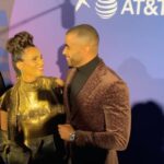 Toby Sandeman Instagram - Grateful to be celebrating the Premiere of the Game with the Gang. It’s a blessing to get to do what you love but it’s even more of a blessing to do it with people who pour into you and want to see you win. #protectyourenergy and uplift those around you. 🖤 Styled by: @mr_baldwinstyle & @courtney.arringtonbaldwin Jacket by: @musika Tailoring - @modernstitchtailoring Grooming: @shenellemayssmith 📸 @dashthastoner @therealmalcolmr