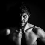 Tofiq Musayev Instagram - Если Аллах Окажет Вам Поддержку, То Никто Не Одолеет Вас. Коран, сура 3 аят 160. 🥷☝️ Baku, Azerbaijan