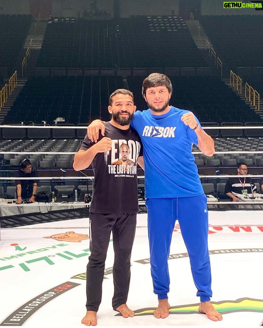 Tofiq Musayev Instagram - 🇧🇷🥷✊🥷🇦🇿 Baku, Azerbaijan