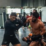 Tofiq Musayev Instagram - Eger getdiyin yolda cetinlikler yoxdursa, o yol seni hec bir yere apara bilmez...🥷🏹 Miami, Florida