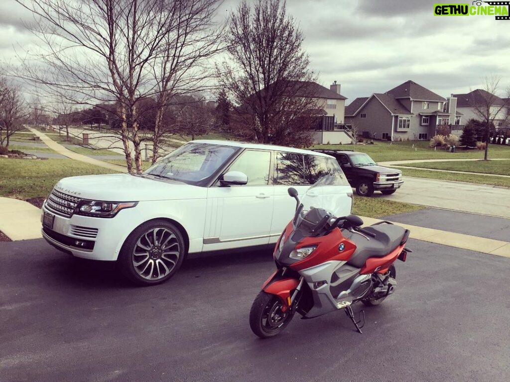 Tolga Karel Instagram - we and toys are ready to new year #2017 🙏🏻🙏🏻🇺🇸❤ #rangerovervouge #bmwc650sport Chicago, Illinois