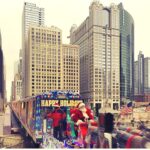 Tolga Karel Instagram - happy holidays train #chicago 🚉🚂🚂 Merchandise Mart