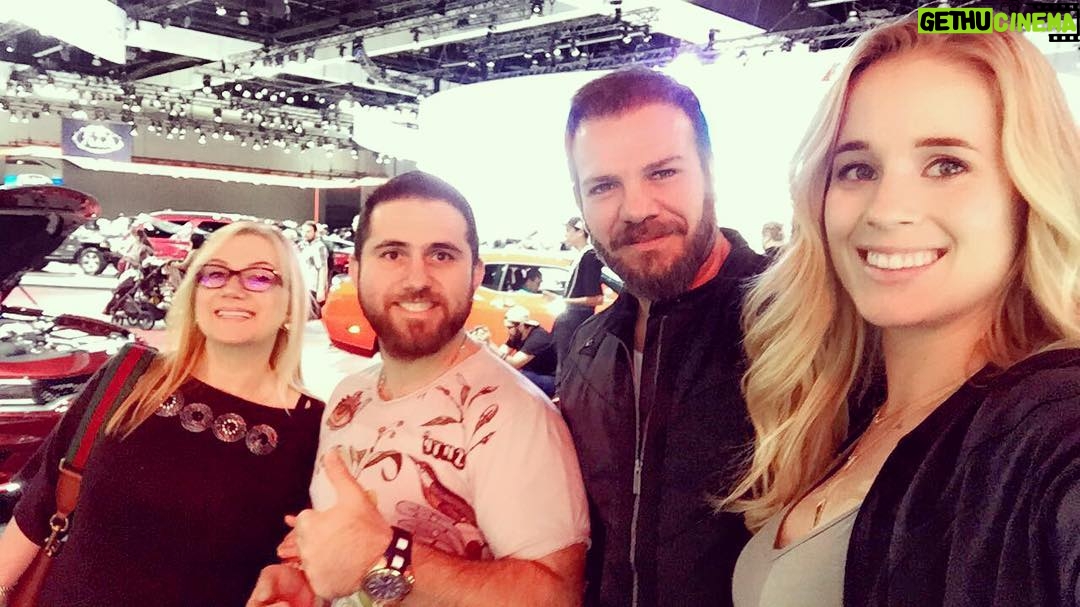 Tolga Karel Instagram - Dostlarla birlikte yeni yatırımlar ve hedefler İnşallah #chicago'dan sonra çok yakında #losangelas'ada bir #sakamed ofis açıcaz hedef Ülkemizin değerli Doktorlarıı Dünya Sağlık sektöründe en iyi şekilde temsil etmek ve tanıtabilmek 🇺🇸🌎🇹🇷 Los Angeles Auto Show