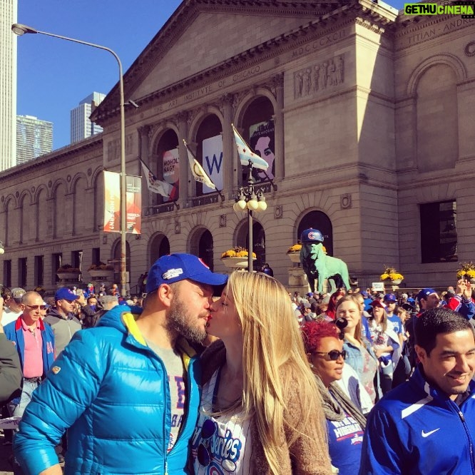 Tolga Karel Instagram - my amazing wife and me 🙏🏻🙏🏻☺️ we were here when It happend !!! #chicagocubs Omg almost 5 million people are here for the championship celebration #chicago #michigan #gocubgo Millennium Park