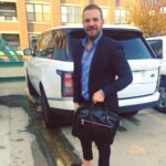 Tolga Karel Instagram - Her zaman şunu söylerim 😊 Birileri seni eleştiriyor yada kötü niyetlerini ortaya koyuyorsa bilki doğru yoldasın 👍🏻😊 çünkü doğru yolda olmasan zaten umurlarındada olmazsın 🙏🏻🇺🇸😊 O vakit durmak yok yola devam 👍🏻 #chicago #chicagobusiness Chicago Downtown