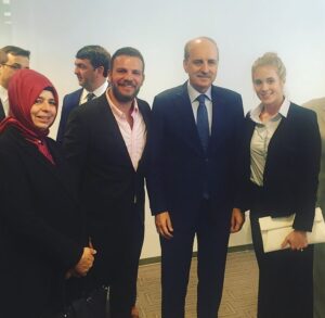 Tolga Karel Instagram - @sakamedical  Başbakan yardımcımız #vicepresident #Numankurtulmuş'u Chicago da ağırlamaktan gurur duyduk .kendisi ve hanımı gerçekten çok güzel insanlar 
Sağlık sektörü ile ilgili kendisi beni Ankara'ya davet etti .inşallah 🇺🇸🌎🇹🇷 Türkiye'ye geldiğimde 
bu davete iştirak edip Uluslar arası düzeyde Sağlık turızm ile ilgili bilgilerimi kendisine anlatıcam 🙏🏻 #sakamed
