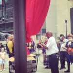 Tolga Karel Instagram - @sakamedical #chicago big honnor Ne Mutlu böyle gurur verici bir anâ şahit olmak 🇹🇷🌎🇺🇸🙏🏻🙏🏻 Ne Mutlu Türk'üm diyene 🙏🏻😊 #sakamed Daley Plaza Downtown Chicago