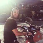 Tolga Karel Instagram - Chicago street style 😊❤️🌎 #bmwc650sport #chicagonewlife Acorn lofts (O'connor)