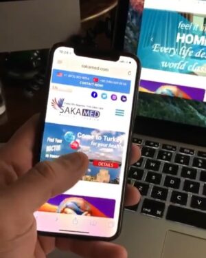 Tolga Karel Instagram - Uluslararası sağlık Turizminde 
Evrim değil artık devrim yaratıyoruz 
Sakamed Iphone X uyumlu yeni ekran yüzüyle şimdi çok daha kolay ve dünya’nın neresinde olursanız olun tek tuşla bulunduğunuz ülkenin diliyle anında sağlık hizmeti alabileceksiniz 🙏🏻🌎 bu yeni müthiş hizmeti Emin’im çok seviceksiniz 
@sakamedical Sağlık Turizminde Türkiye’nin Dünya’ya açılan kapısı ve geleceğin dünyasını yaratıyoruz 
www.sakamed.com #iphonex #sakamed #application #türkiye #medicaltravel #medicaltourism