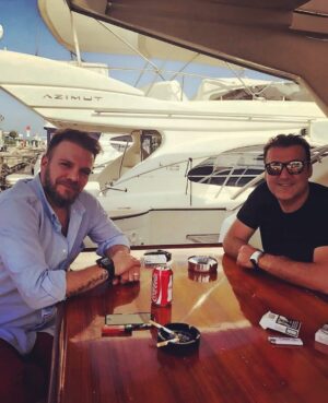 Tolga Karel Instagram - TR' 🇹🇷 deyken sevgili dostum @ozgurkaragoz Antalya'da geçirdiğim nefis bir gündü.8 ayın pasını sildik #antalya 
Antalya için çok önemli yatırımlar yapıyor gerçekten Özgür 👏🏻👏🏻👏🏻🇹🇷 hee bide @serkanaydin_sacekimi çağırmadık 😹😹😹 Altın günü düzenlicez inşallah ona bidahaki sefere ☺☺🇹🇷