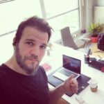 Tolga Karel Instagram - #1mayıs Tüm emekçilerin 1 Mayıs İşçi Bayramı kutlu olsun... 🙏🏻🙏🏻🇹🇷 time to work