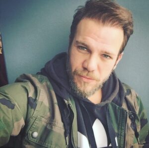 Tolga Karel Instagram - sevgili dostlar ve beni candan seven gönülden takip eden insanlar güzel ve sevgi dolu mesajlarınızı alıyorum  inşallah yakın bir zamanda 
Mayıs ayında çok önemli bir firma'nın marka'nın ve Türkiye'de muhteşem işlere imza atan bir Uzmanın tanıtımları ve seminerleri için 
istanbul'a kısa bi sürede olsa gelicem 
hepinizi çok seviyorum 🙏🏻❤🇺🇸🌎🇹🇷
Rabbim nasip müsade ederse İnşallah