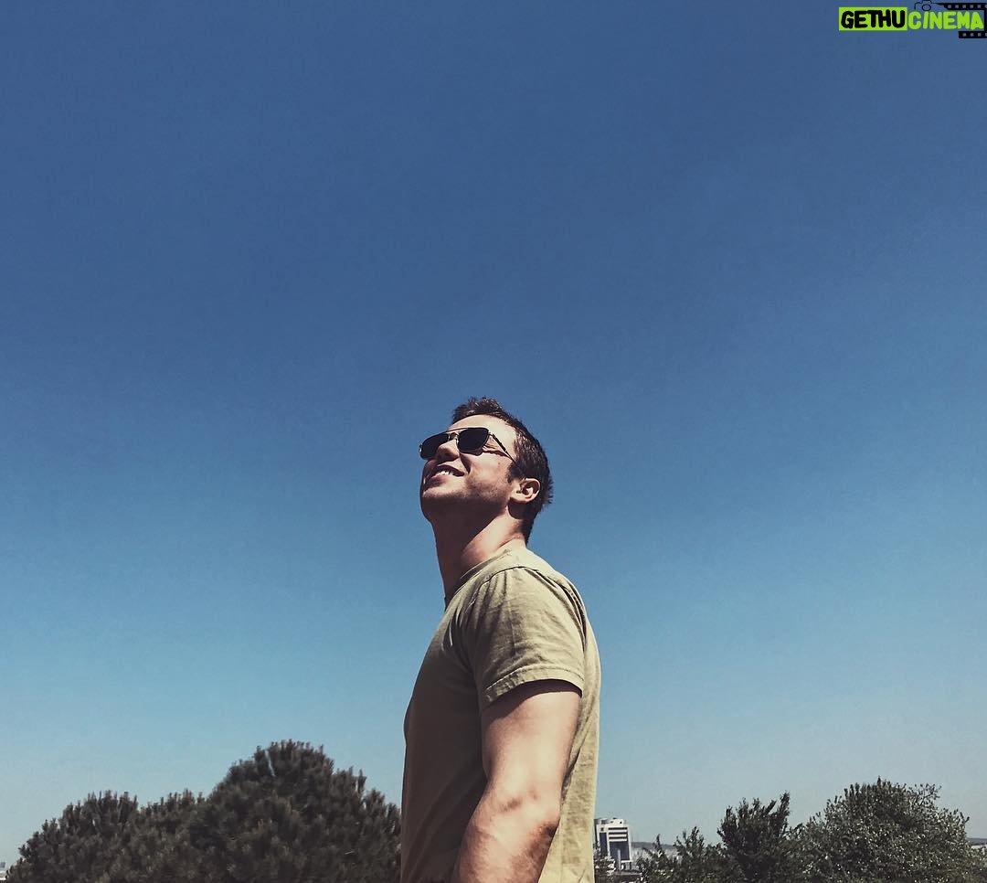 Tolga Sarıtaş - 525.4K Likes -