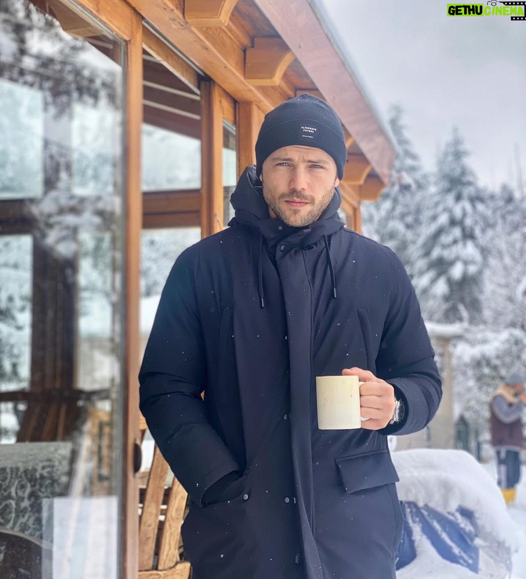 Tolga Sarıtaş - 451.1K Likes -