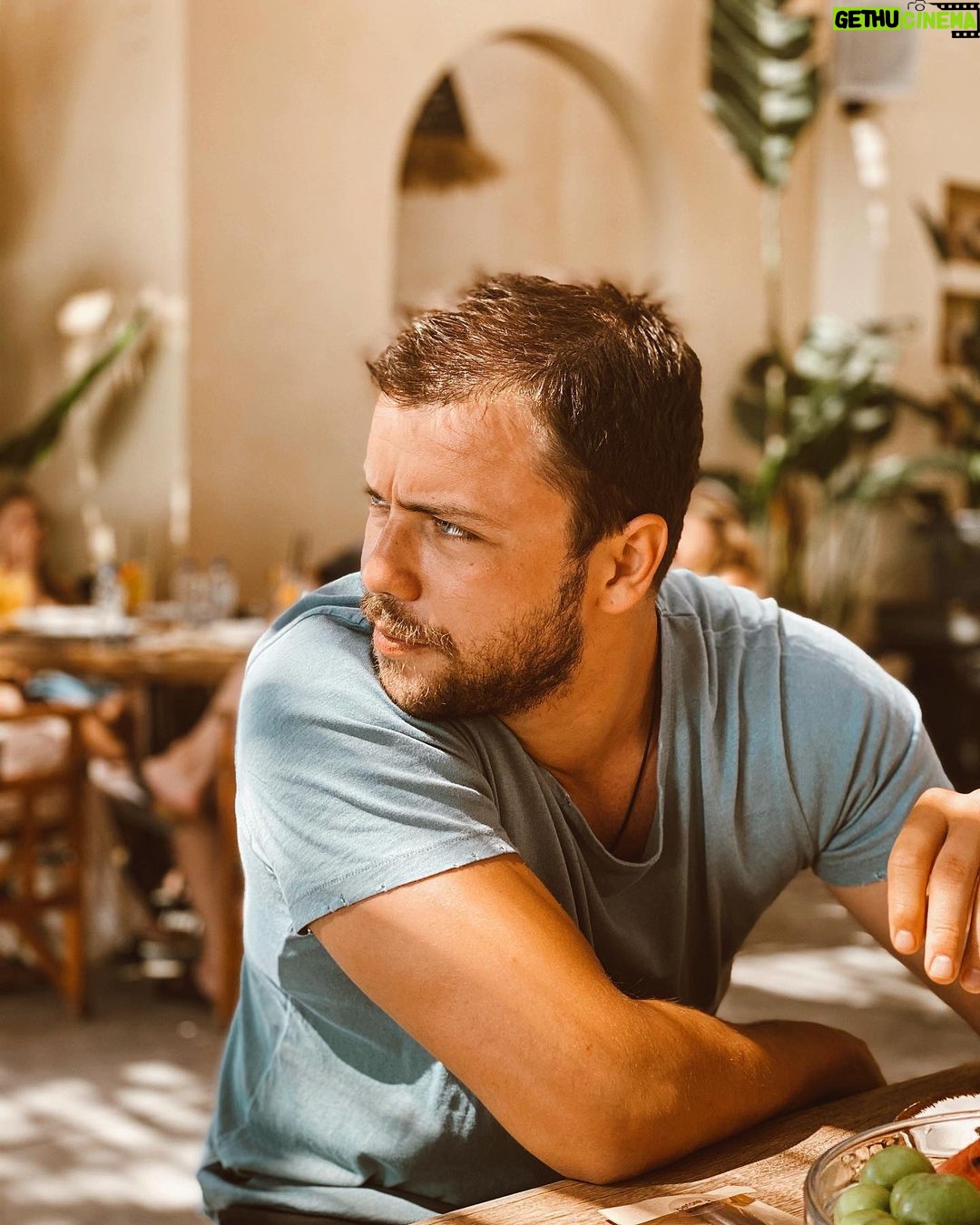 Tolga Sarıtaş - 520.1K Likes -