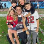 Tom Brady Instagram - I love my family I love my teammates I love my friends I love my coaches I love football I love you all I am truly grateful on this day. Thank you 🙏🏻❤️