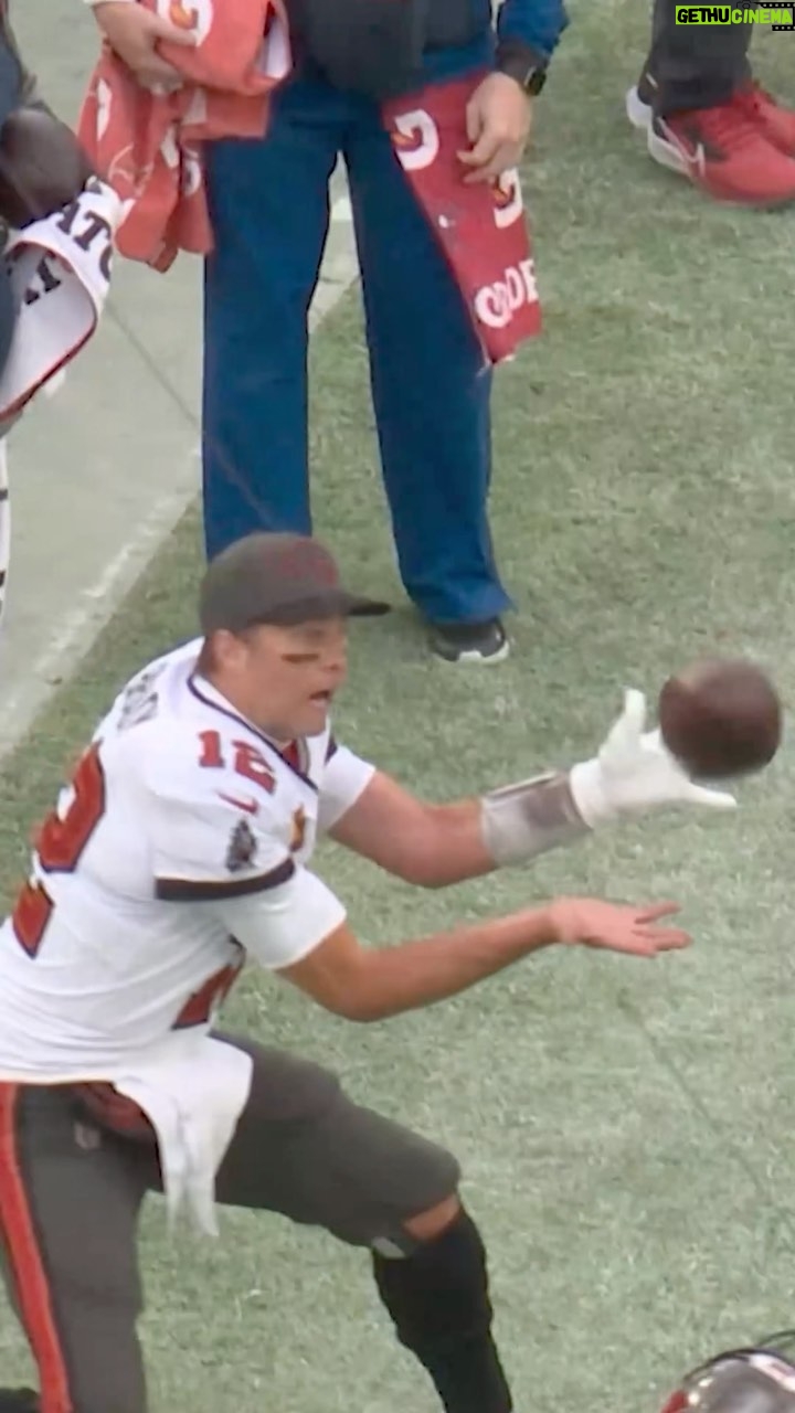 Tom Brady - 889.3K Likes - Look at the smile when I caught it 😂 I love you Philly fans.