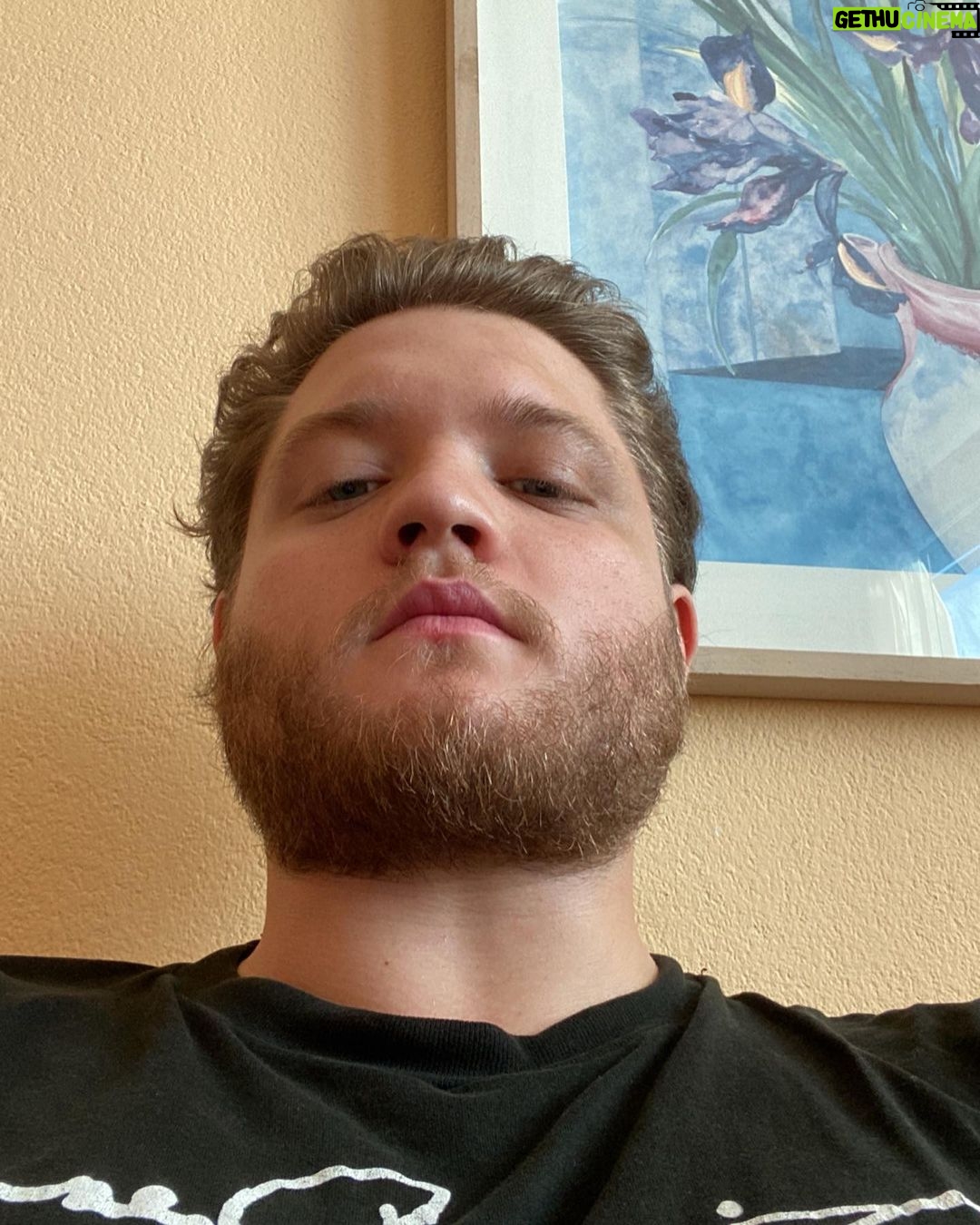 Tomás Kirzner Instagram - Pero primero, déjame tomarme una selfie