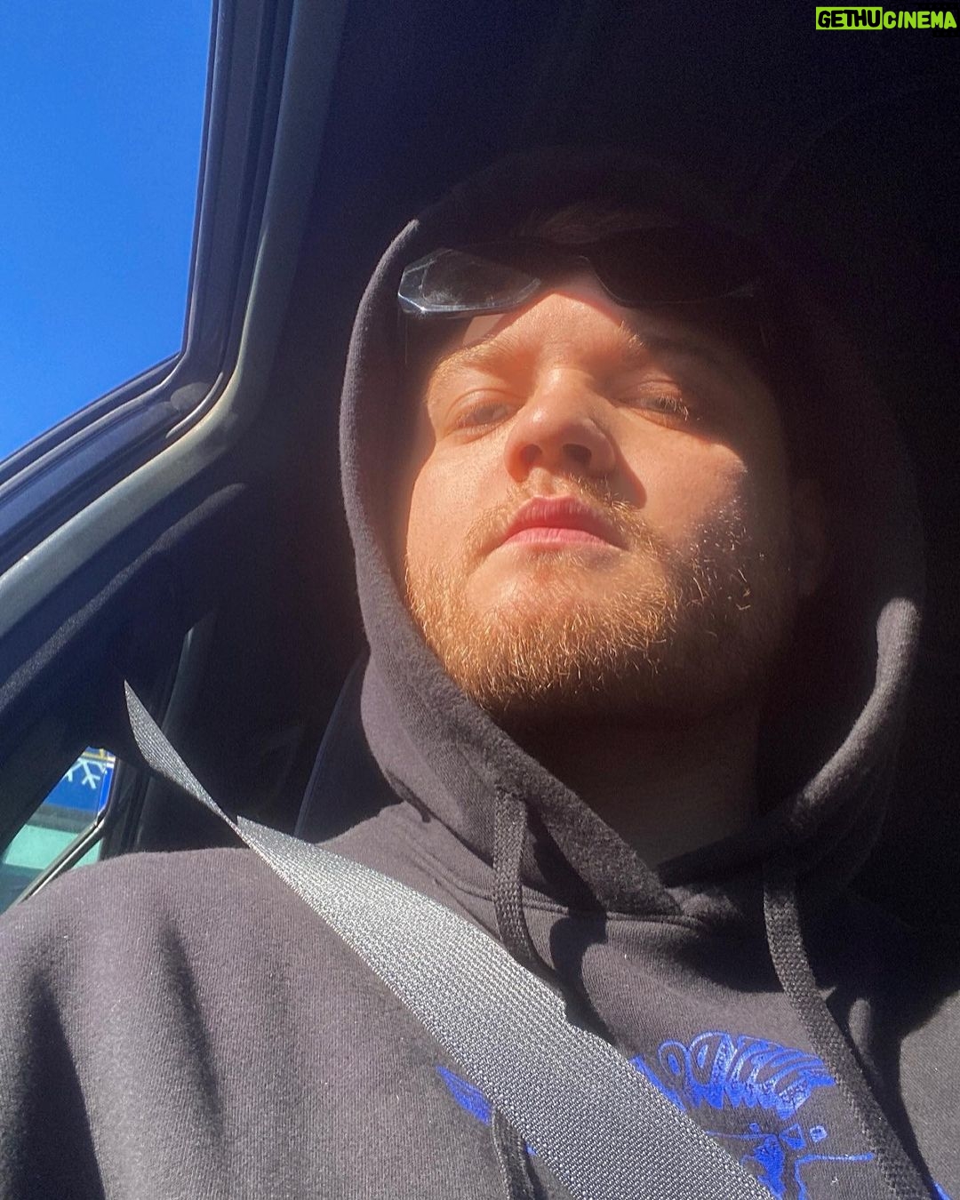 Tomás Kirzner Instagram - Pero primero, déjame tomarme una selfie