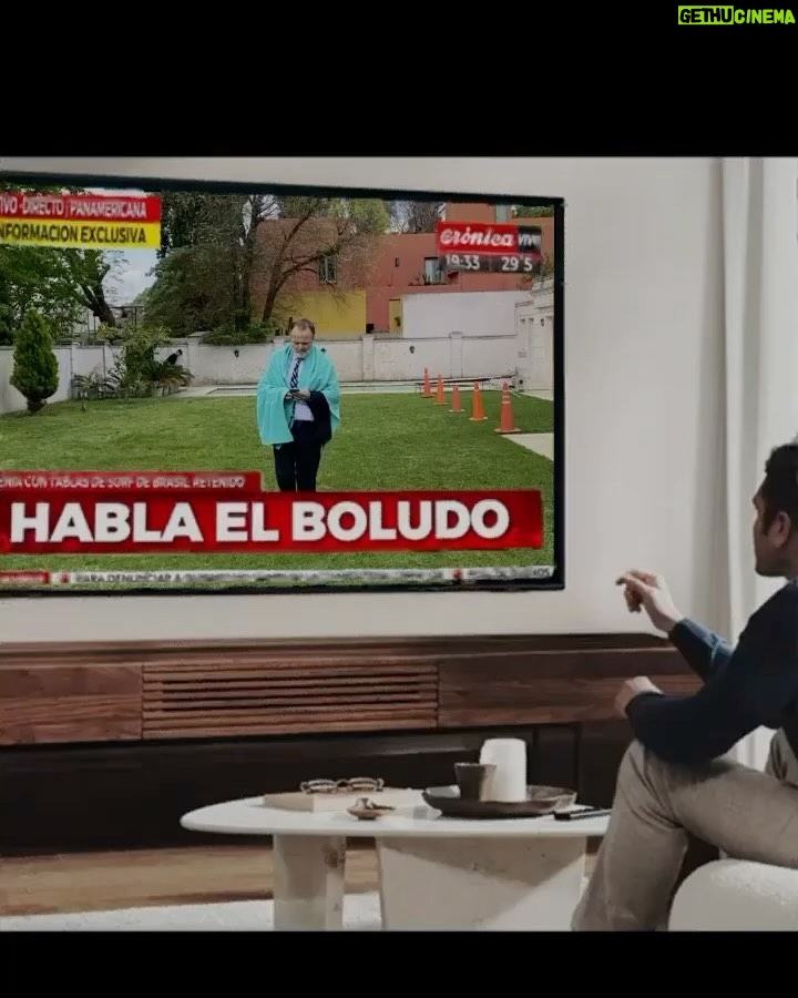 Tomás Kirzner Instagram - Amada Edna, debo dejarte. ¿Por qué? No puedo decirlo. ¿Adónde iré? No puedes saberlo. ¿Cómo llegaré? Ah… todavía no lo decido. Pero puedo decirte algo, cada vez que escuche el viento, susurrará tu nombre… Edna.