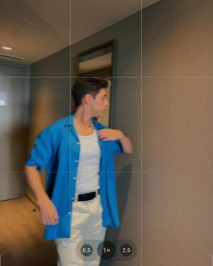 Tomás Silva Instagram - 200% fora da minha zona de conforto com este fit mas nunca me senti tão bem e feliz por estar a ver um dos meus artistas preferidos 🫶 Harry Styles, Love on Tour (2022)