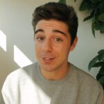 Tomás Silva Instagram – Enquanto tento não dar em louco com o último ano de faculdade, quem ainda estiver na escola e for do 7º ao 12º ano, pode ganhar até 1000€ só por tirar boas notas! O programa CANOTA20 do @creditoagricola vai premiar os melhores alunos e vocês podem ser os escolhidos. Deslizem na foto para saberem mais informações, afinal não é todos os dias que se é pago para estudar 💸💰
 
#pub #creditoagricola #canota20 #cajovens
