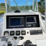 Tom Colicchio Instagram - Anyone interested I’m selling my 2010 26 Classic Regulator For more info contact Andrew Dean at andrew@suffolkmarine.com #regulatorboats