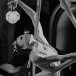 Tom Colicchio Instagram - Briefly departing from my normal content to share @templecourtnyc’s upcoming Black & White Masquerade Ball spread across historic Downtown hotel, @thebeekmanny. 🪩 Admission to this imaginative celebration includes dazzling aerialist performances by @meganhornaday, pop-up performances from our New Year’s dancers and showgirls, live jazz from @seenajazz and sets from @kaseyberry to keep you on your feet all night long. Indulge in a premium open bar, champagne toast, and some unforgettable food from my Downtown team. This over-the-top showcase concludes with a dramatic midnight balloon drop from the top of our nine-story atrium. 🥂 Front Row, Bar Room & Temple Court Access also include a decadent 5-course tasting menu to create the ultimate dinner and a show experience. Tickets are on @resy. Link in my bio to purchase today. 🎥 @frothnyc #templecourt #thebarroom #thebeekmanhotel #nye #nyeparty #blackandwhiteparty #masquerade #downtown #nyc #topnycrestaurants #celebrate #booknow #resy #makepeoplehappy The Beekman, A Thompson Hotel