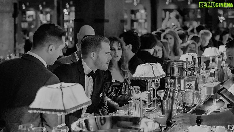 Tom Colicchio Instagram - Briefly departing from my normal content to share @templecourtnyc’s upcoming Black & White Masquerade Ball spread across historic Downtown hotel, @thebeekmanny. 🪩 Admission to this imaginative celebration includes dazzling aerialist performances by @meganhornaday, pop-up performances from our New Year’s dancers and showgirls, live jazz from @seenajazz and sets from @kaseyberry to keep you on your feet all night long. Indulge in a premium open bar, champagne toast, and some unforgettable food from my Downtown team. This over-the-top showcase concludes with a dramatic midnight balloon drop from the top of our nine-story atrium. 🥂 Front Row, Bar Room & Temple Court Access also include a decadent 5-course tasting menu to create the ultimate dinner and a show experience. Tickets are on @resy. Link in my bio to purchase today. 🎥 @frothnyc #templecourt #thebarroom #thebeekmanhotel #nye #nyeparty #blackandwhiteparty #masquerade #downtown #nyc #topnycrestaurants #celebrate #booknow #resy #makepeoplehappy The Beekman, A Thompson Hotel