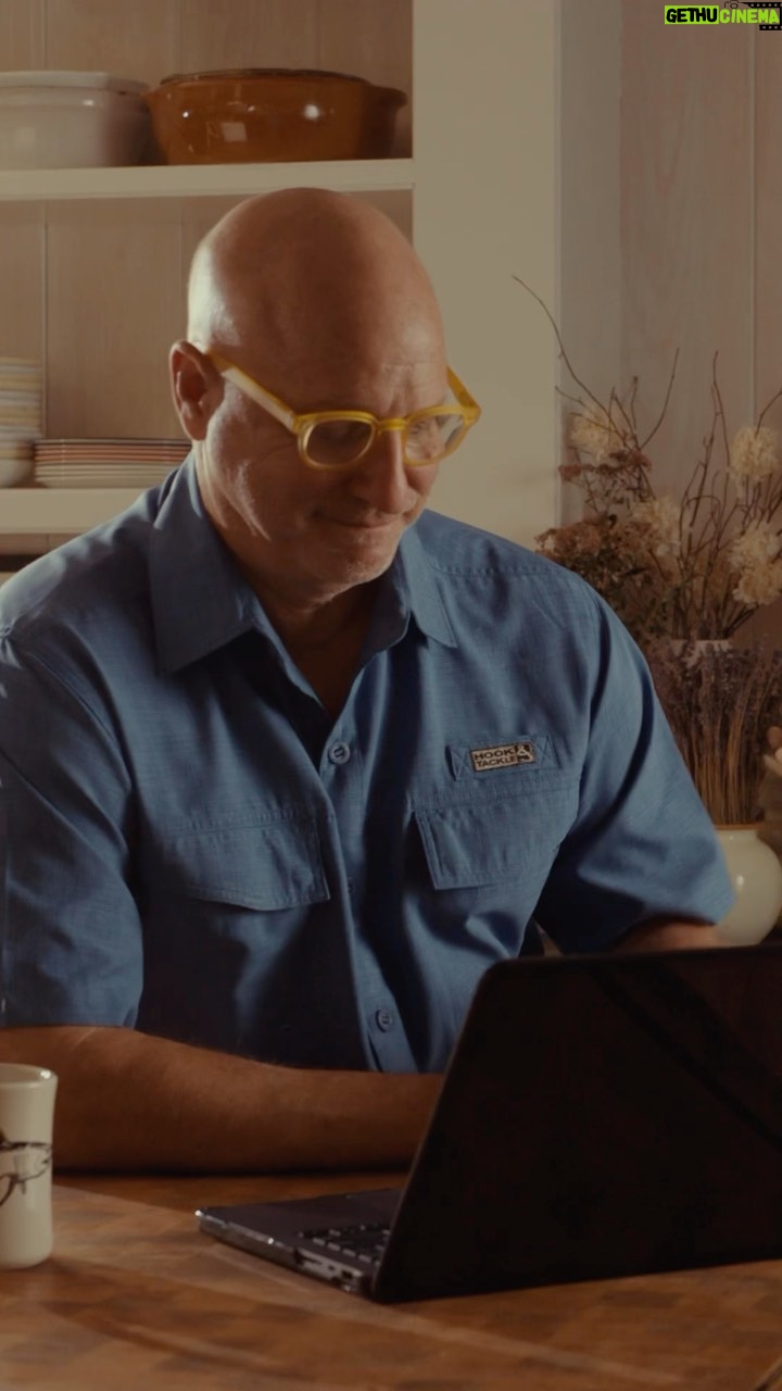 Tom Colicchio Instagram - Up to 40% of food in this country is wasted. Food is made to be eaten and I collaborated with @nrdc_org on a series of videos to encourage food donation. Visit the link in my bio to learn how you can stop food waste
