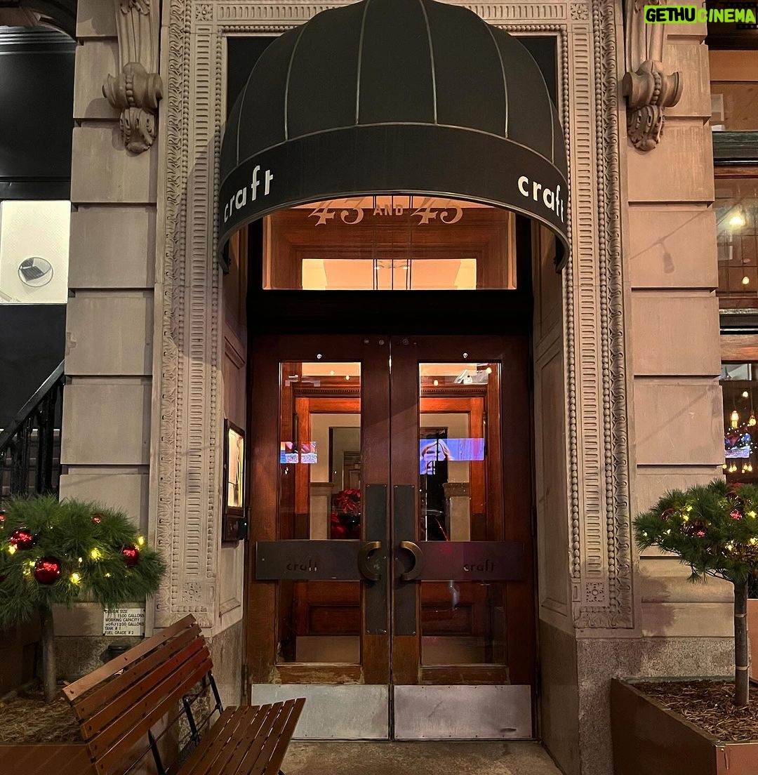 Tom Colicchio Instagram - Our halls are decked and ready to welcome you & yours all season long. 🎁 If you are celebrating Christmas Eve in the city, we will be hosting at 19th & Park with a four-course menu featuring all our favorite holiday flavors like Burgundy Truffles, Dry-Aged Ribeyes & Bone Marrow Popovers, Bûche de Noels & Sticky Toffee Puddings! Reservations on @opentable. Cozying up at home instead? @tomcolicchio’s Ultimate Holiday Roast Menu is also available for 12/24 pickup and can be pre-ordered by visiting the link in our bio. ✨ #craftnyc #tomcolicchio #nyc #christmaseve #hokidayseason #unionsquareny #booknow #opentable #topcitybites #topnycrestaurants #makepeoplehappy Craft New York