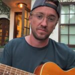 Tom Felton Instagram - Home party ‘22 @americanredcross ❤️ x