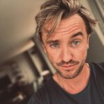 Tom Felton Instagram - Merry Christmas one & all. Thank you for your love & support this year. You’re the best ❤️ 🎄 x
