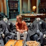 Tom Felton Instagram - 🐍 Malfoy Studio Tour, Tokyo! @t22felton visits iconic Draco Malfoy sets @WBTourTokyo ahead of our launch event this evening! . . . 🐍マルフォイがスタジオツアー東京！ @t22felton は、今夜のオープニング前夜祭に先立ち、 #スタジオツアー東京 のドラコ・マルフォイの象徴的なセットに訪れました！ wbstudiotour.jp