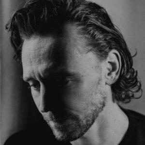 Tom Hiddleston Instagram - “If you go through life without connecting to people, how much could you call that a life?” Very grateful to The New York Times for the opportunity to talk at depth about #BetrayalBroadway. 📷: @dedecim