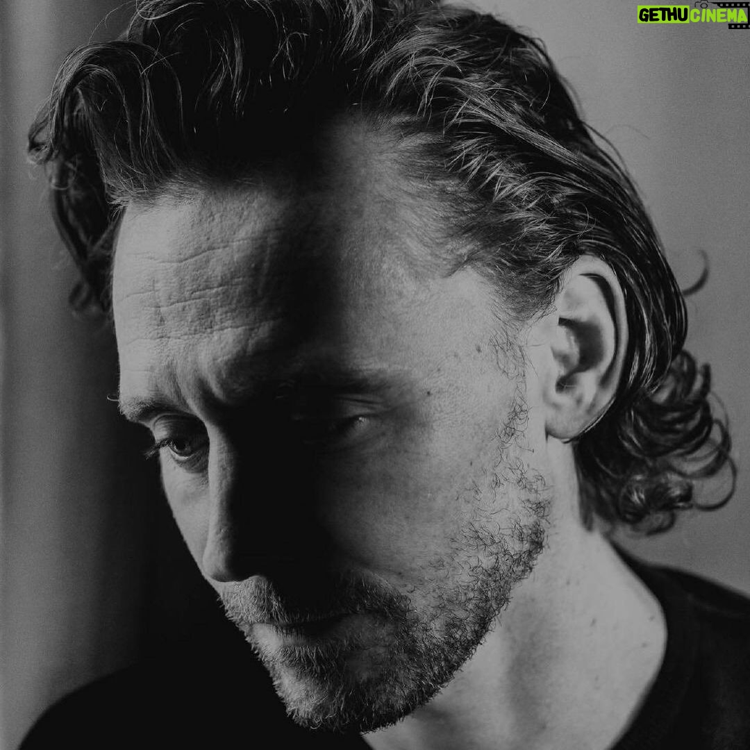 Tom Hiddleston - 1.7 Million Likes - “If you go through life without connecting to people, how much could you call that a life?” Very grateful to The New York Times for the opportunity to talk at depth about #BetrayalBroadway. 📷: @dedecim