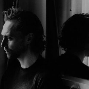 Tom Hiddleston Instagram - “If you go through life without connecting to people, how much could you call that a life?” Very grateful to The New York Times for the opportunity to talk at depth about #BetrayalBroadway. 📷: @dedecim